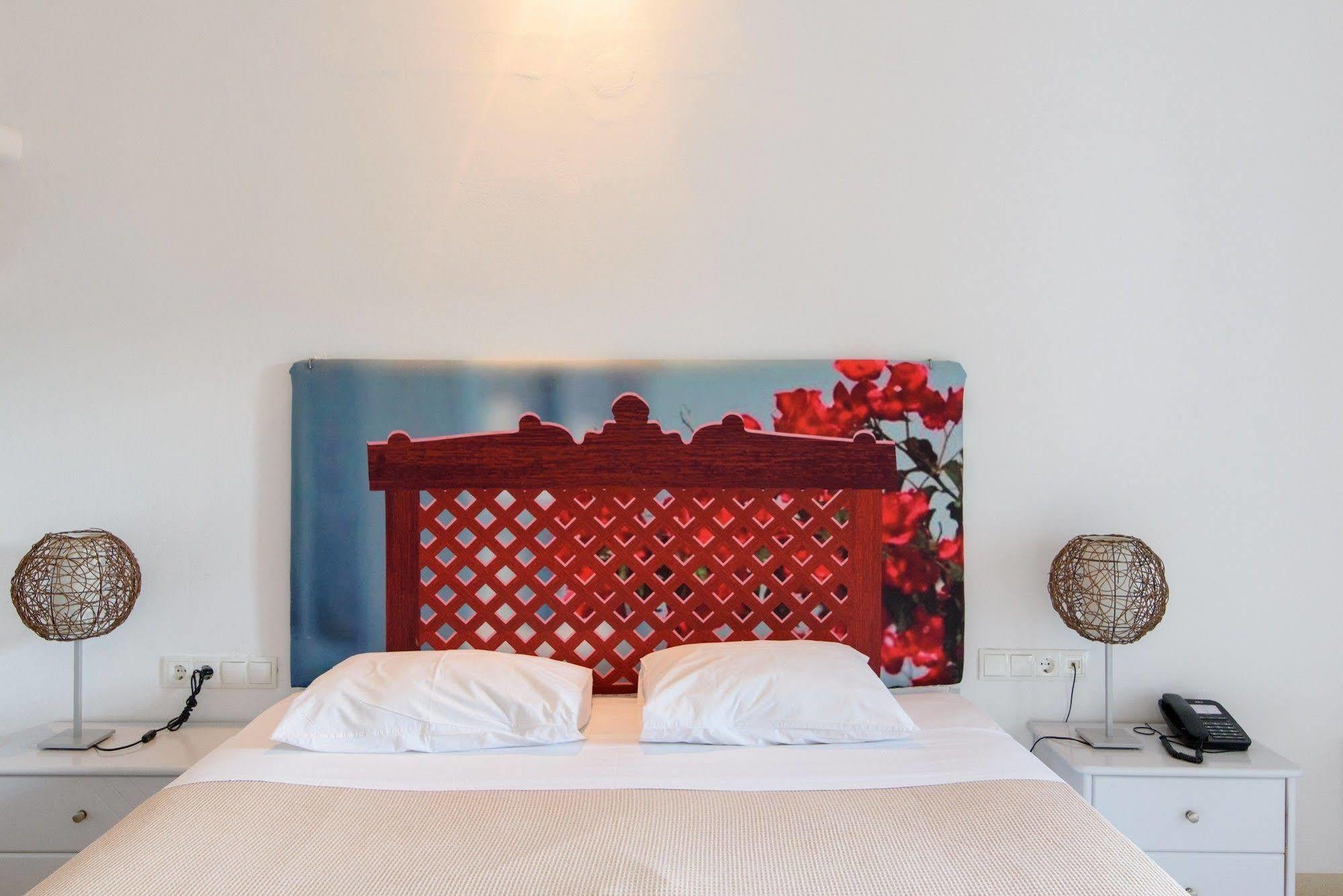 Atlas Boutique Hotel Kamari  Ngoại thất bức ảnh